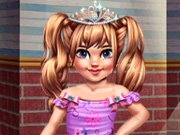 Click to Play Little Girl Superhero vs Princess